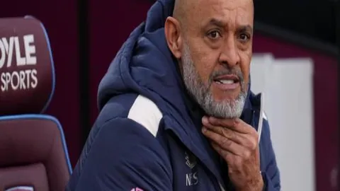 曼联官方证实拜利与球队续约至2025年